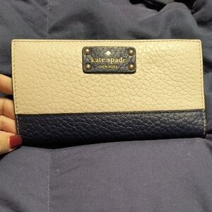 Kate Spade Cream and Black Women's Wallet